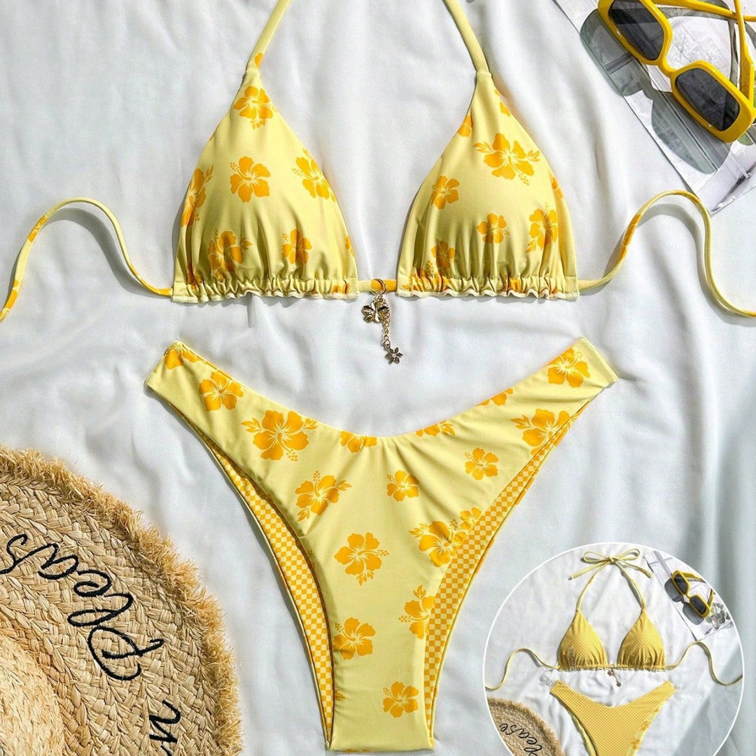 Damen Triangel-Bikini mit verspieltem Blumendesign Echo Archiv