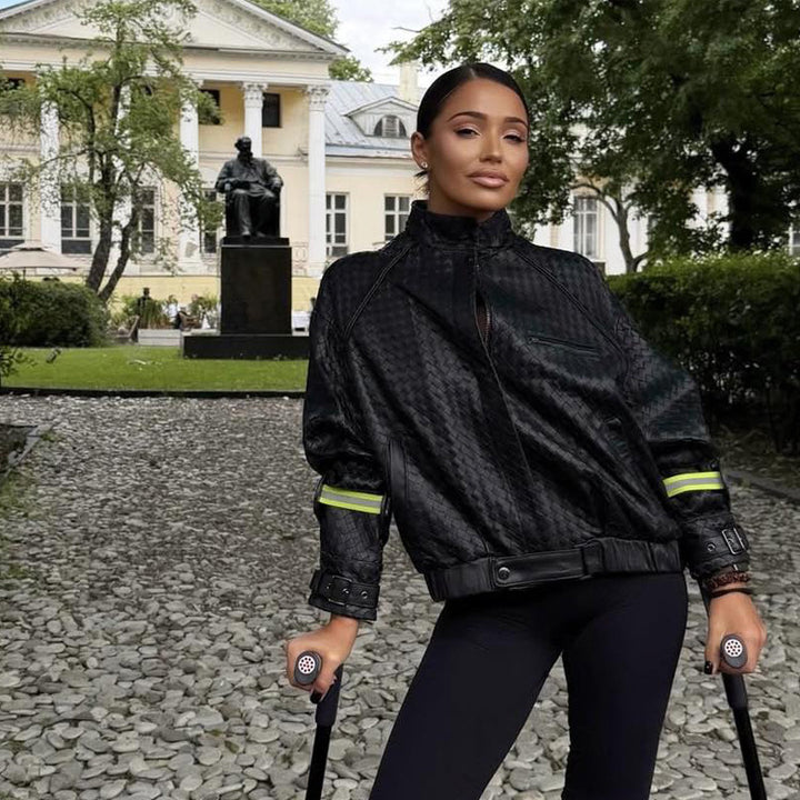 Damen Boxy-Outdoor-Bomberjacke mit hohem Kragen und reflektierenden Bündchen Echoarchiv
