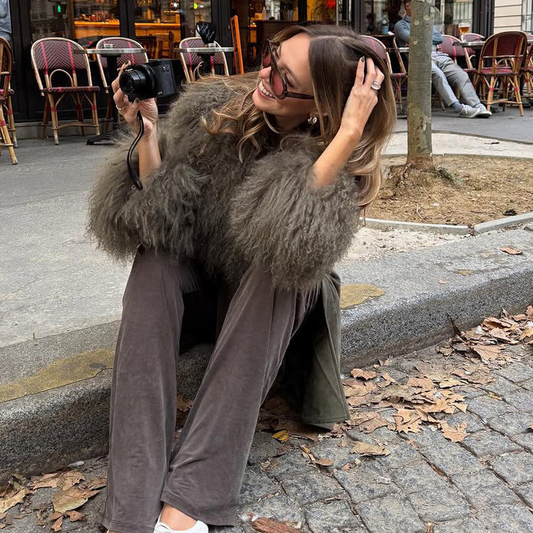 Damen Midilanger Bindemantel aus Veloursleder‑Optik mit Oversize-Fellkragen und voluminösen Fellmanschetten Echoarchiv