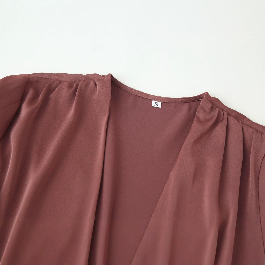 Damen Wickelbluse mit drapiertem V‑Ausschnitt und Taillengürtel Echoarchiv