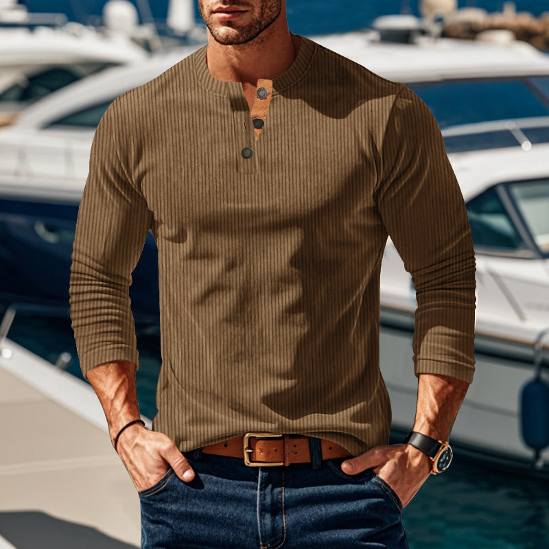 Herren Langarmshirt mit strukturiertem Design und praktischen Knöpfen Echoarchiv