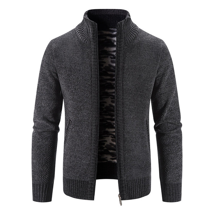 Herren Strickjacke mit hohem Kragen und praktischen Reißverschlusstaschen Echoarchiv