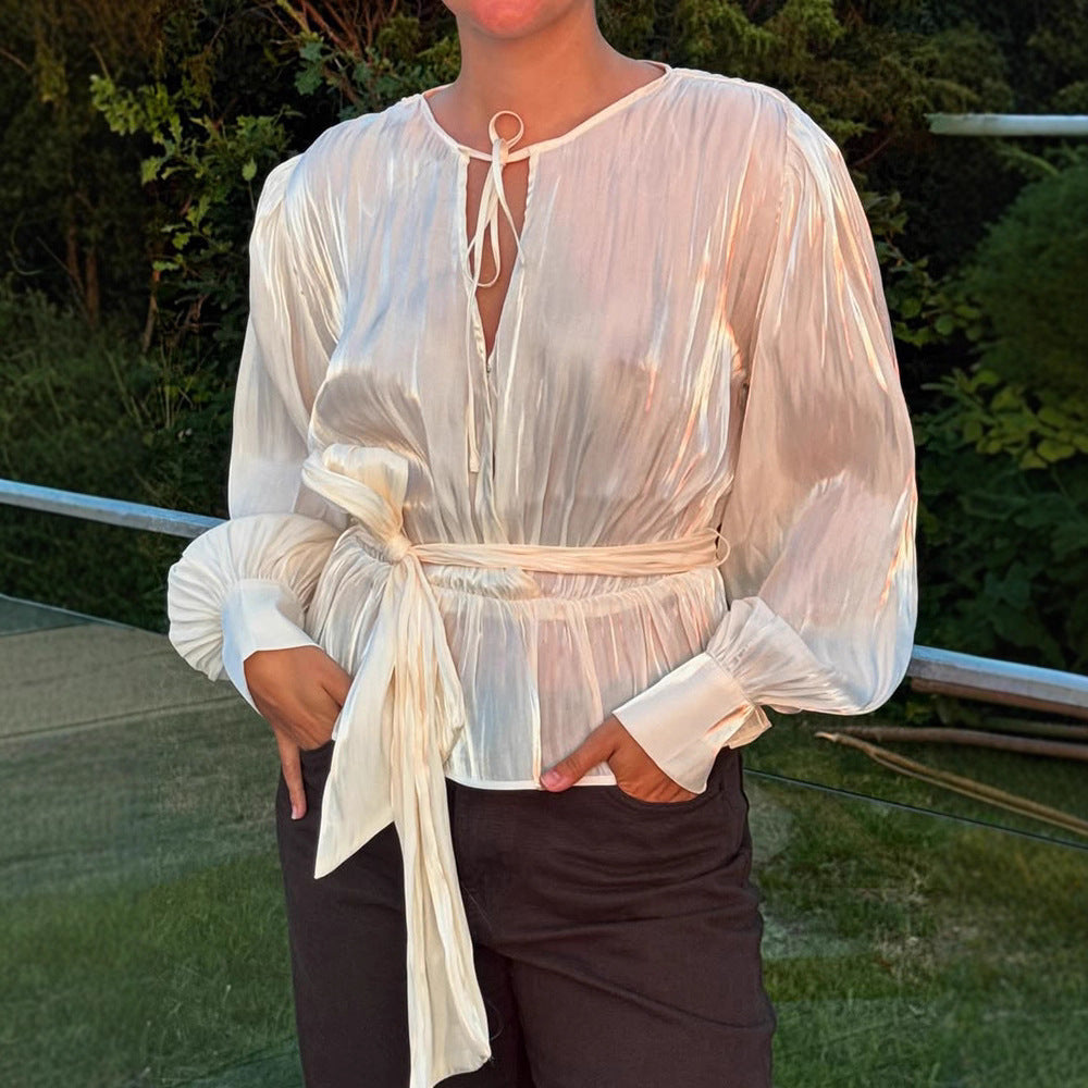Damen Elegante Wickelbluse mit Bindegürtel und voluminösen Ballonärmeln Echoarchiv