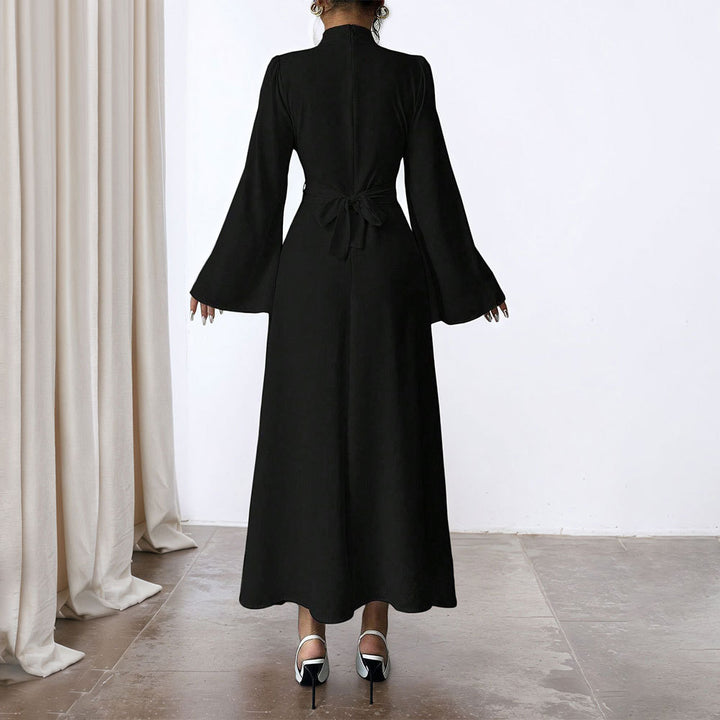 Damen elegantes Maxikleid mit Stehkragen, geraffter Taillenpartie und ausgestelltem A‑Linien‑Rock – Valéora