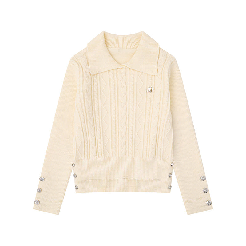 Damen Feinstrick-Polo-Pullover mit Zopfmuster, Zierknopfbesatz und taillierter Passform Echoarchiv