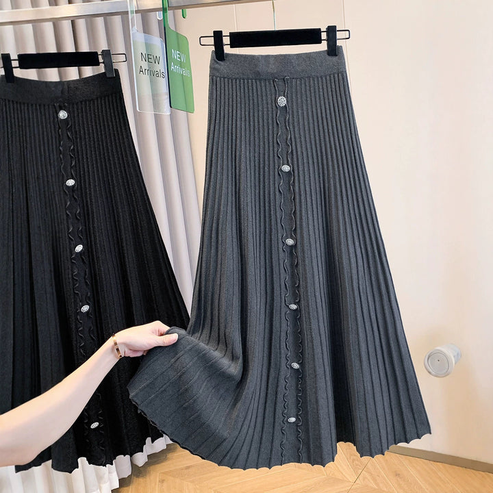 Damen Eleganter plissierter Maxirock mit Knopfdetails Echo Archiv