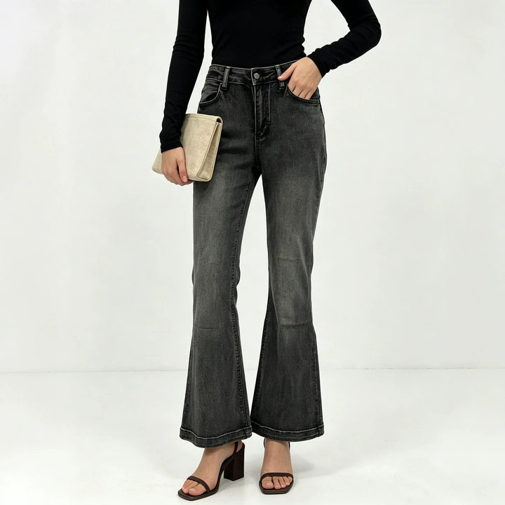 Damen nan High-Waist Flared-Jeans mit taillierendem Bund und weitem Schlag Echo Archiv