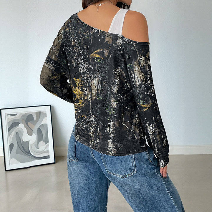 Damen Schulterfreies Langarmshirt mit Camouflage-Waldprint Echoarchiv