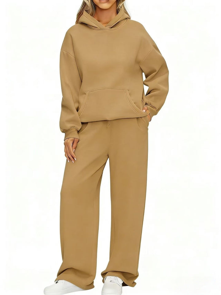 Damen nan Cozy-Loungewear-Set mit oversized Kapuzenpullover, Kängurutasche und weiten Palazzo-Jogginghose Echo Archiv