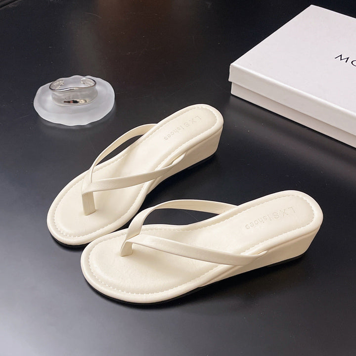 Damen eleganter Wedgesandalen mit schimmerndem Design Echoarchiv