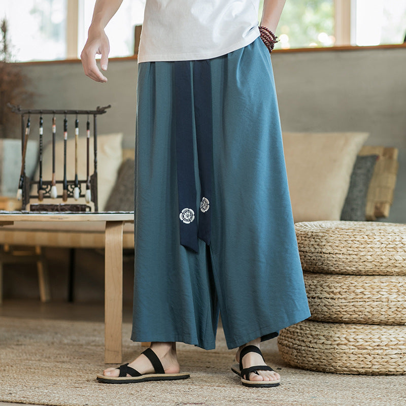 Herren Lässige und elegante Palazzo-Hose mit dekorativem Gürtel Echoarchiv