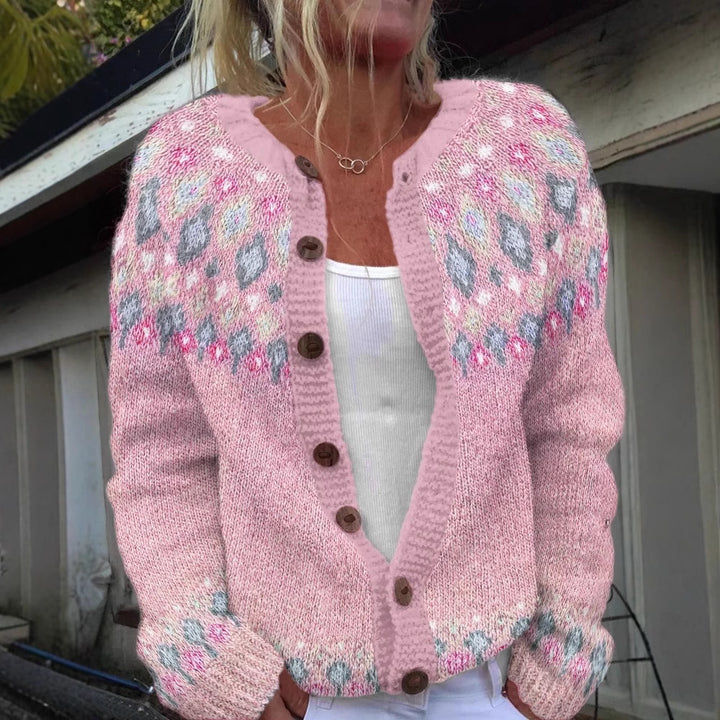 Damen nan gemusterte Strickjacke mit Rundpasse, Holzknöpfen und Eingrifftaschen Echo Archiv