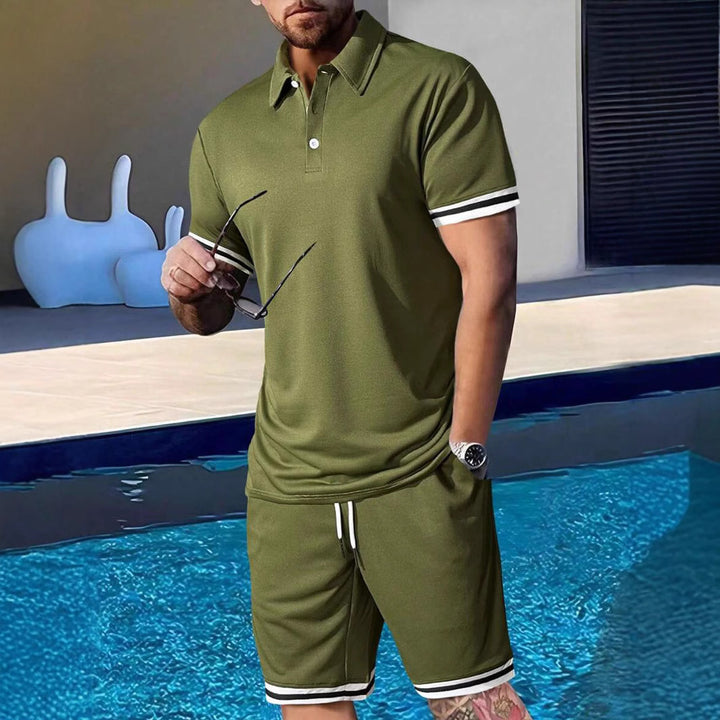 Herren sportliches Polo-Shirt und Shorts Set mit modernem Schnitt Echoarchiv