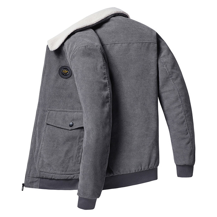 Herren nan Cordjacke mit Teddykragen, aufgesetzten Klappentaschen und elastischen Bündchen Echo Archiv
