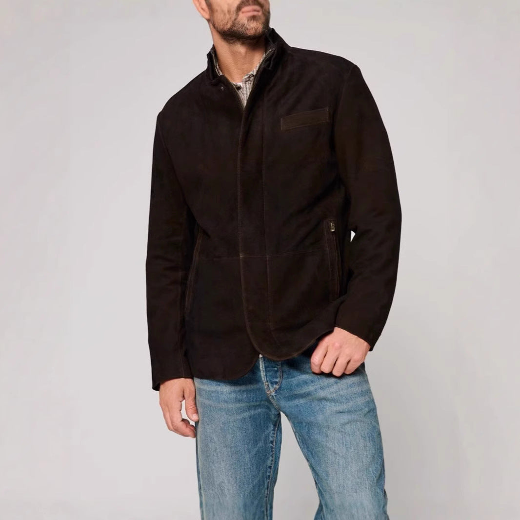 Herren Wildlederjacke im klassischen Schnitt mit Stehkragen und praktischen Taschen Echoarchiv