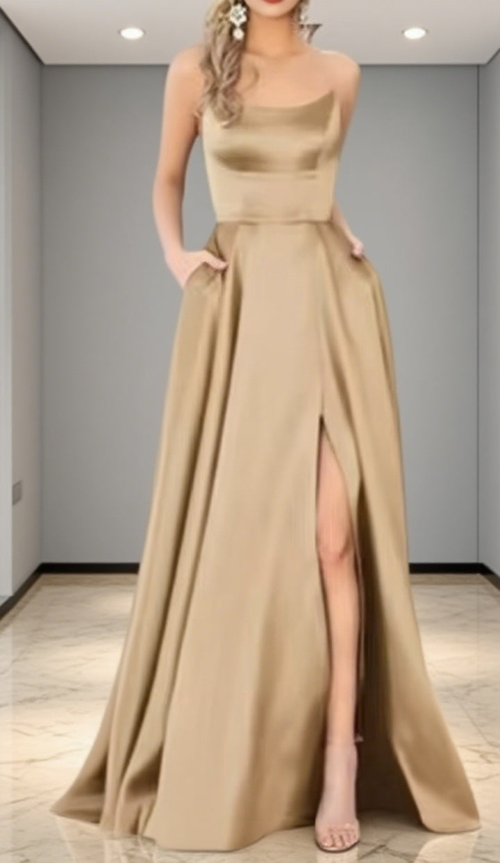 Damen Elegantes Abendkleid mit seitlichem Schlitz und schmalen Spaghetti-Trägern Echo Archiv