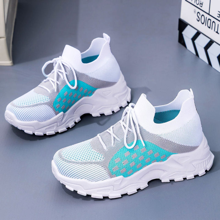 Damen Sportliche Sneaker mit atmungsaktiver Strickoberfläche und flexibler Sohle Echo Archiv