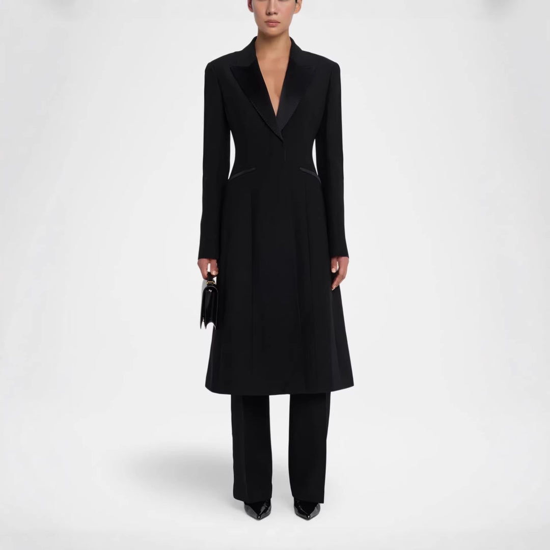 Damen Taillierter Abendlicher Mantel-Blazer mit Satinrevers und schlanker Silhouette Echoarchiv