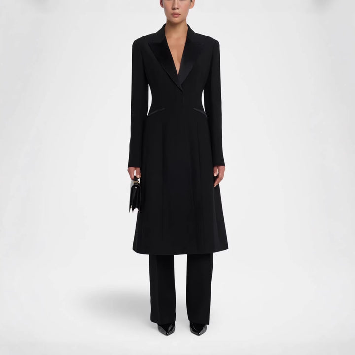 Damen Taillierter Abendlicher Mantel-Blazer mit Satinrevers und schlanker Silhouette Echoarchiv