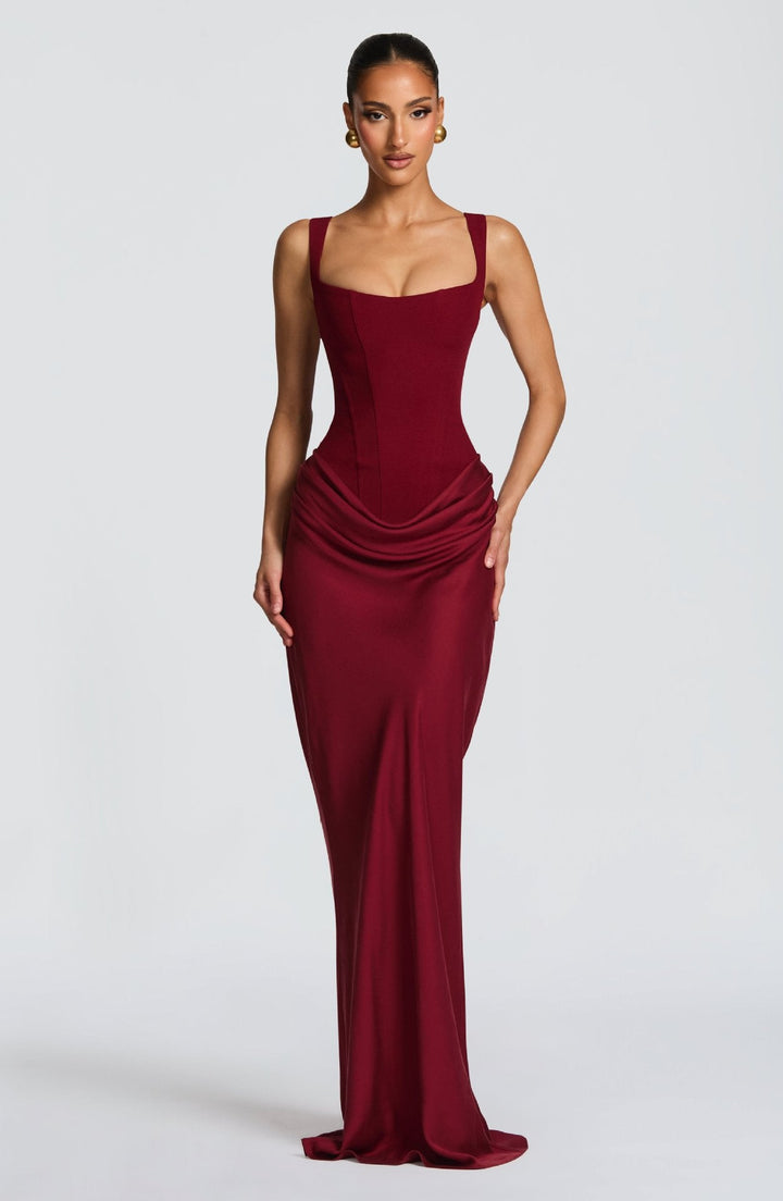 Damen Elegantes Maxikleid mit raffiniertem Drapierungseffekt Echoarchiv