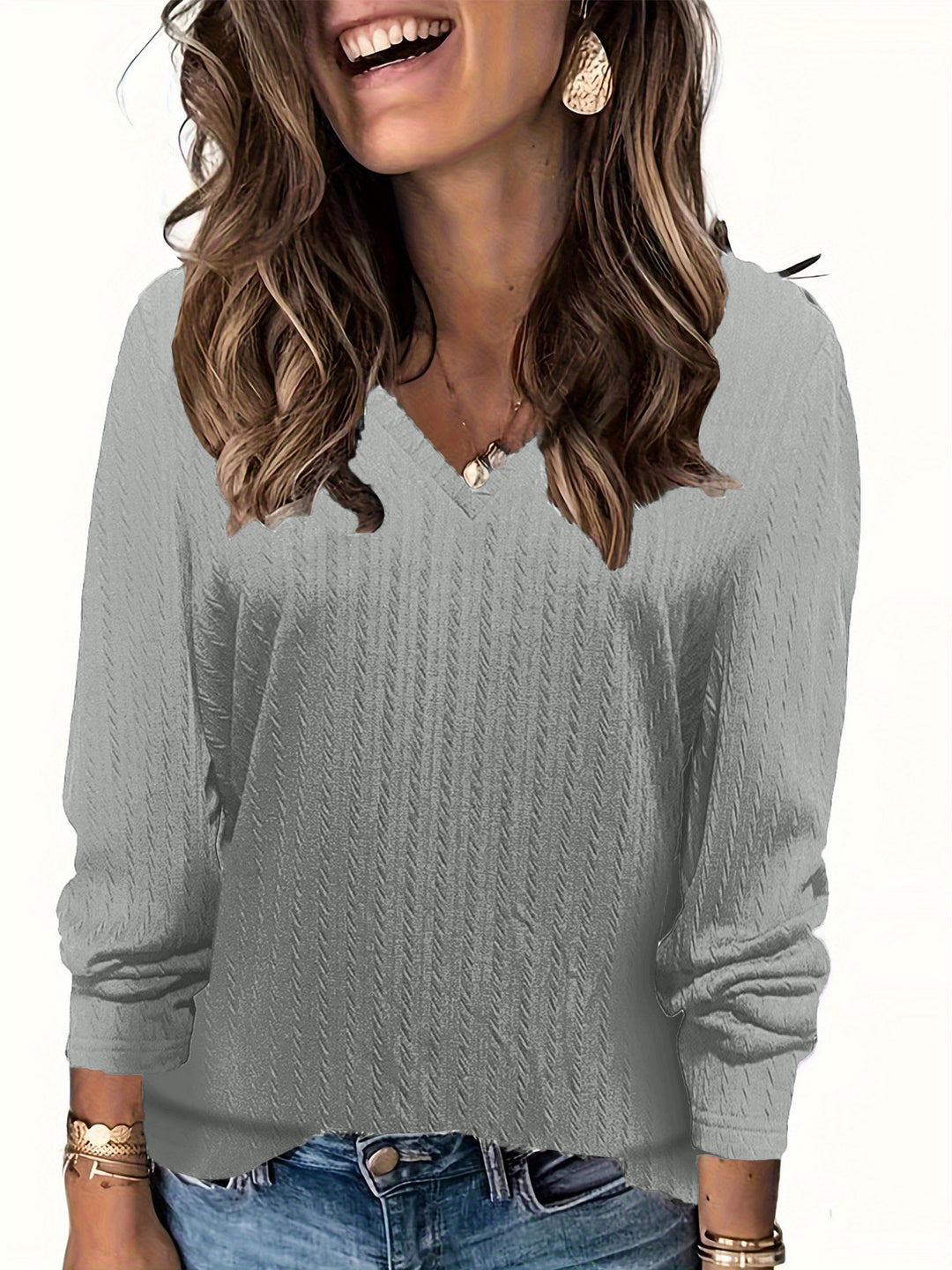 Damen Feinstrick-Langarmshirt mit V‑Ausschnitt und Zopfmuster Echoarchiv