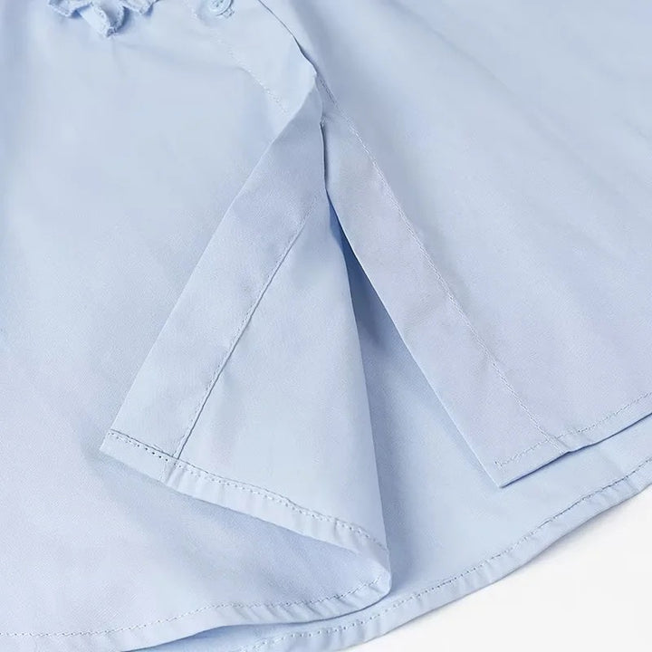 Damen Locker geschnittene Popeline-Bluse mit Rüschenblende und Hemdkragen Echo Archiv