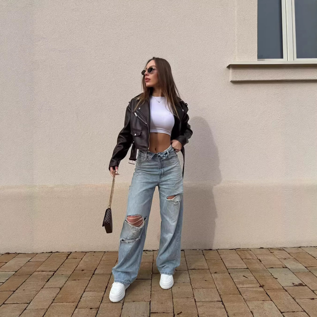 Damen Weite High‑Waist Jeans mit markanter Riss‑ und Used‑Optik Echoarchiv