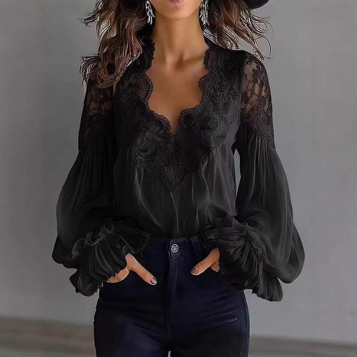 Damen Chiffon-Bluse mit Spitzen-V-Ausschnitt und weiten Plissee-Ärmeln Echo Archiv