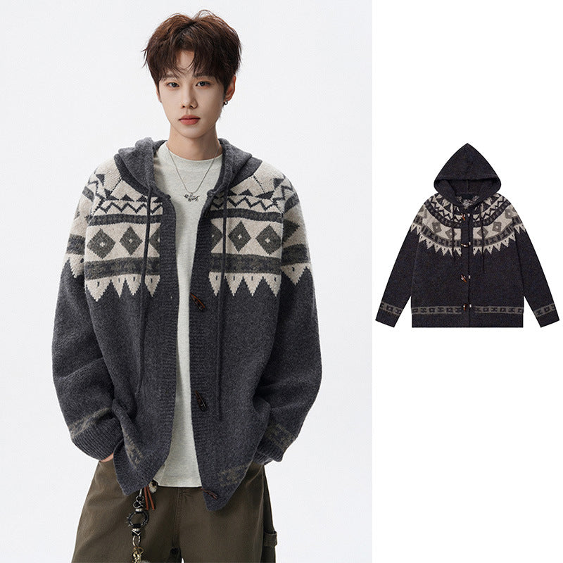 Herren Strickjacke mit Kapuze und grafischem Muster Echoarchiv