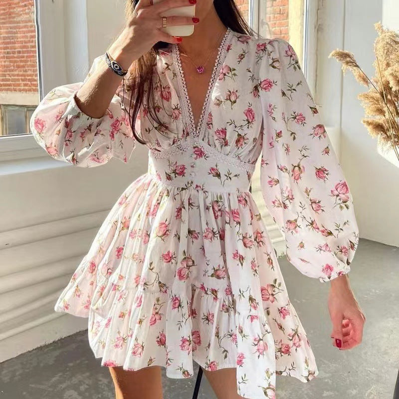 Damen Boho-florales Minikleid mit V-Ausschnitt und Puffärmeln – Élara