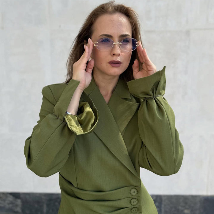 Damen Tailliertes Blazer-Set mit asymmetrischem Knopfverschluss und relaxter Bundfaltenhose Echoarchiv