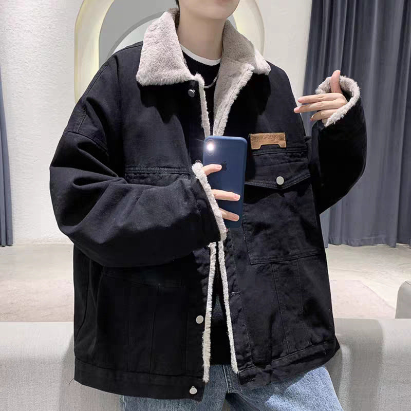 Herren Gefütterte Oversized Denimjacke mit Teddyfutter und Pattentaschen Echoarchiv