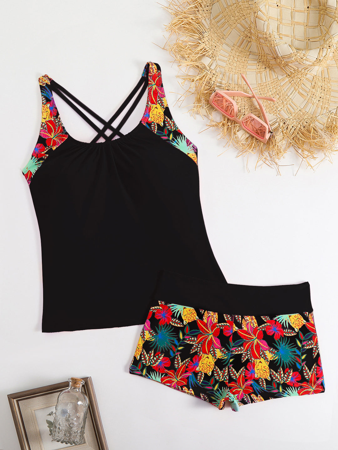 Damen Tankini-Set mit sportlichem Schnitt und floralem Design Echo Archiv