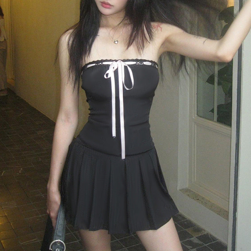 Damen Trägerkleid mit elegantem Spitzendetail und schwingendem Rock Echo Archiv