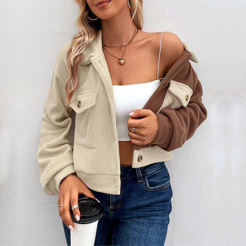 Damen Gekürzte Teddyjacke mit farbblockierten Ärmeln und Brusttaschen Echoarchiv