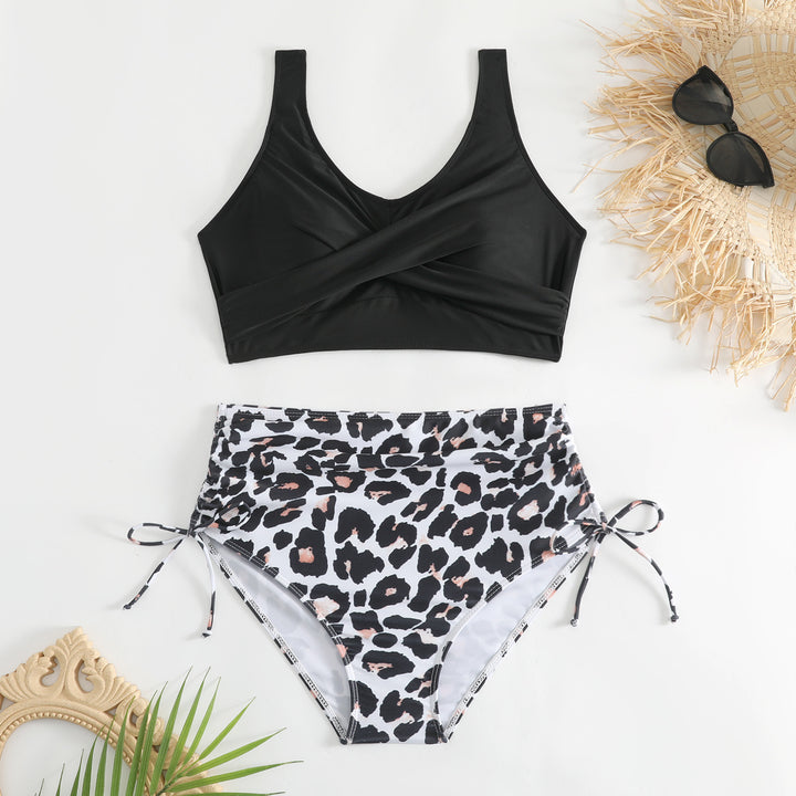 Damen Bikini-Set mit schickem Wickeloberteil und hoch taillierten Höschen Echo Archiv