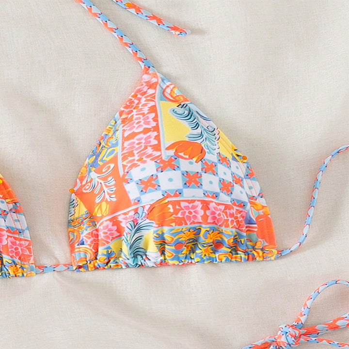 Damen Triangel-Bikini mit verspieltem Blumendesign und eleganten Bindebändern Echo Archiv