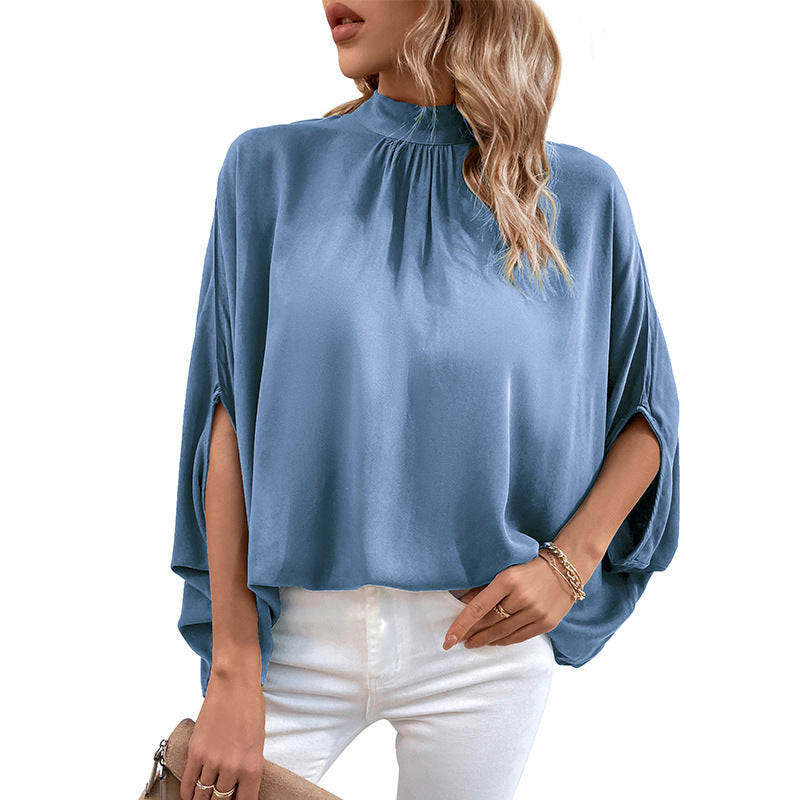 Damen Elegante Satin-Bluse mit Stehkrragen, Fledermausärmeln und Ärmelschlitzen – Élovi
