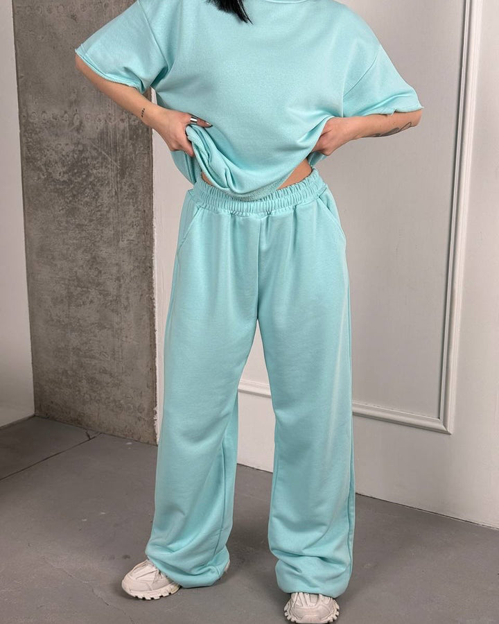 Damen weit geschnittenes Lounge Set mit weicher Sweatpants und boxy T Shirt – Élanora