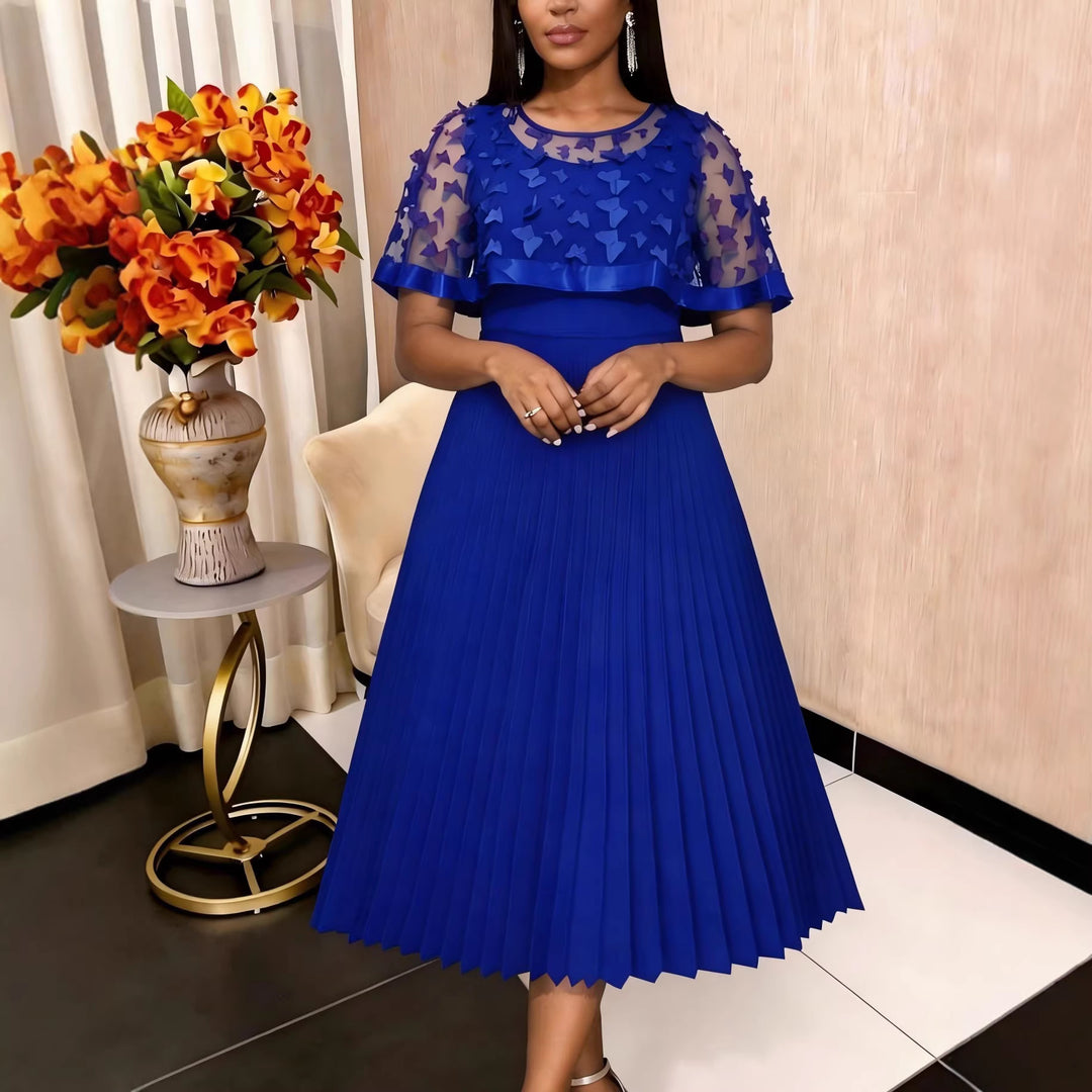 Damen elegantes Abendkleid mit plissiertem Rock und transparenten Puffärmeln Echo Archiv