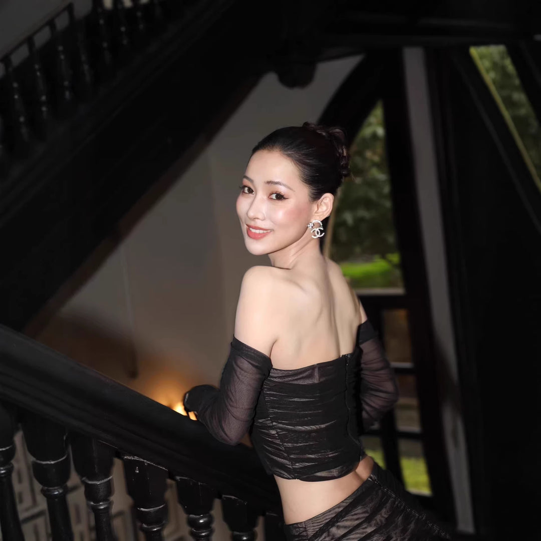 Damen Elegant geschnittenes 2-teiliges Set mit Rüschen und Herz-Ausschnitt Echo Archiv