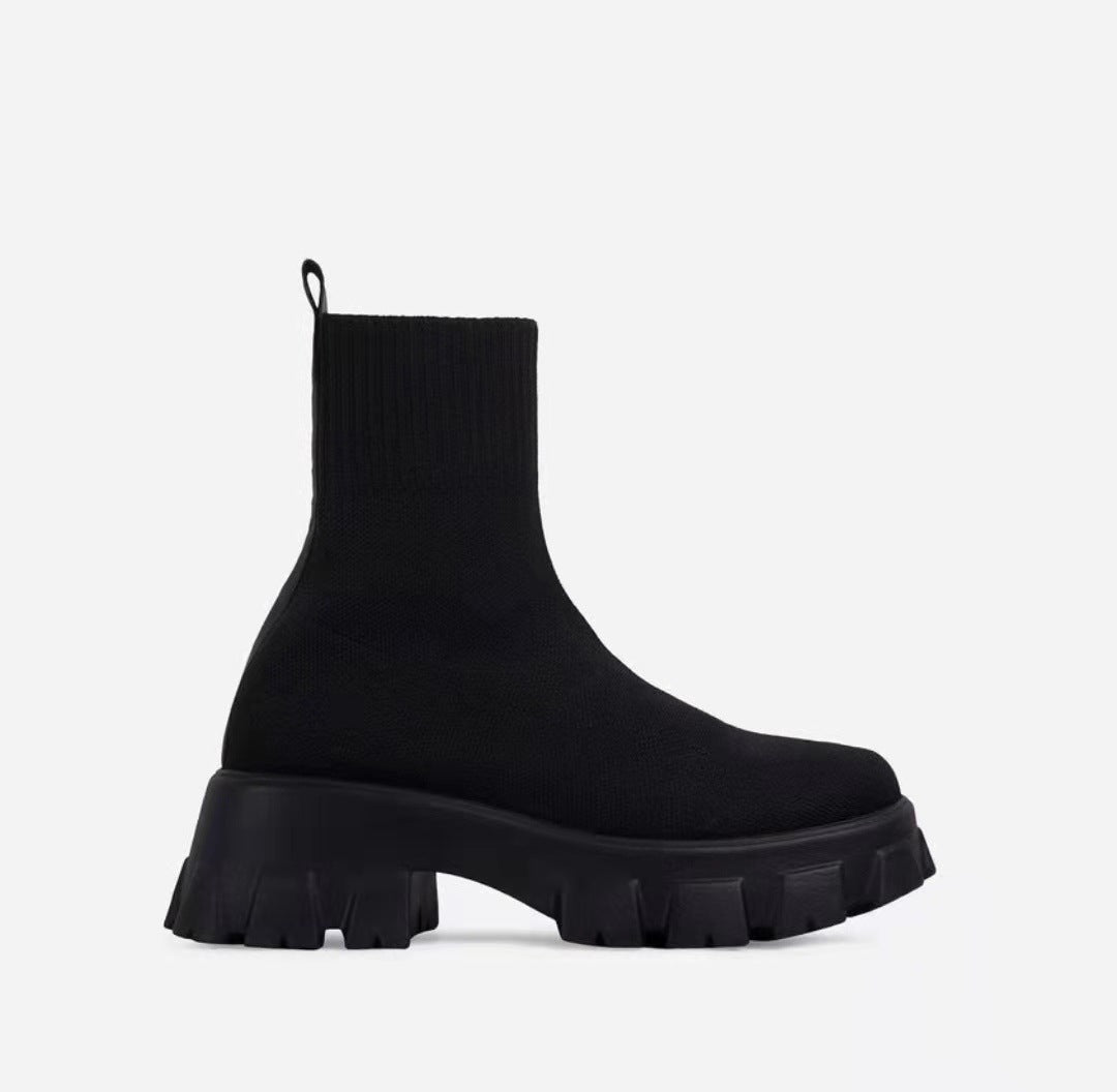 Damen Strick‑Sock‑Boots mit grober Lug‑Sohle und integriertem Komfortkeil Echo Archiv