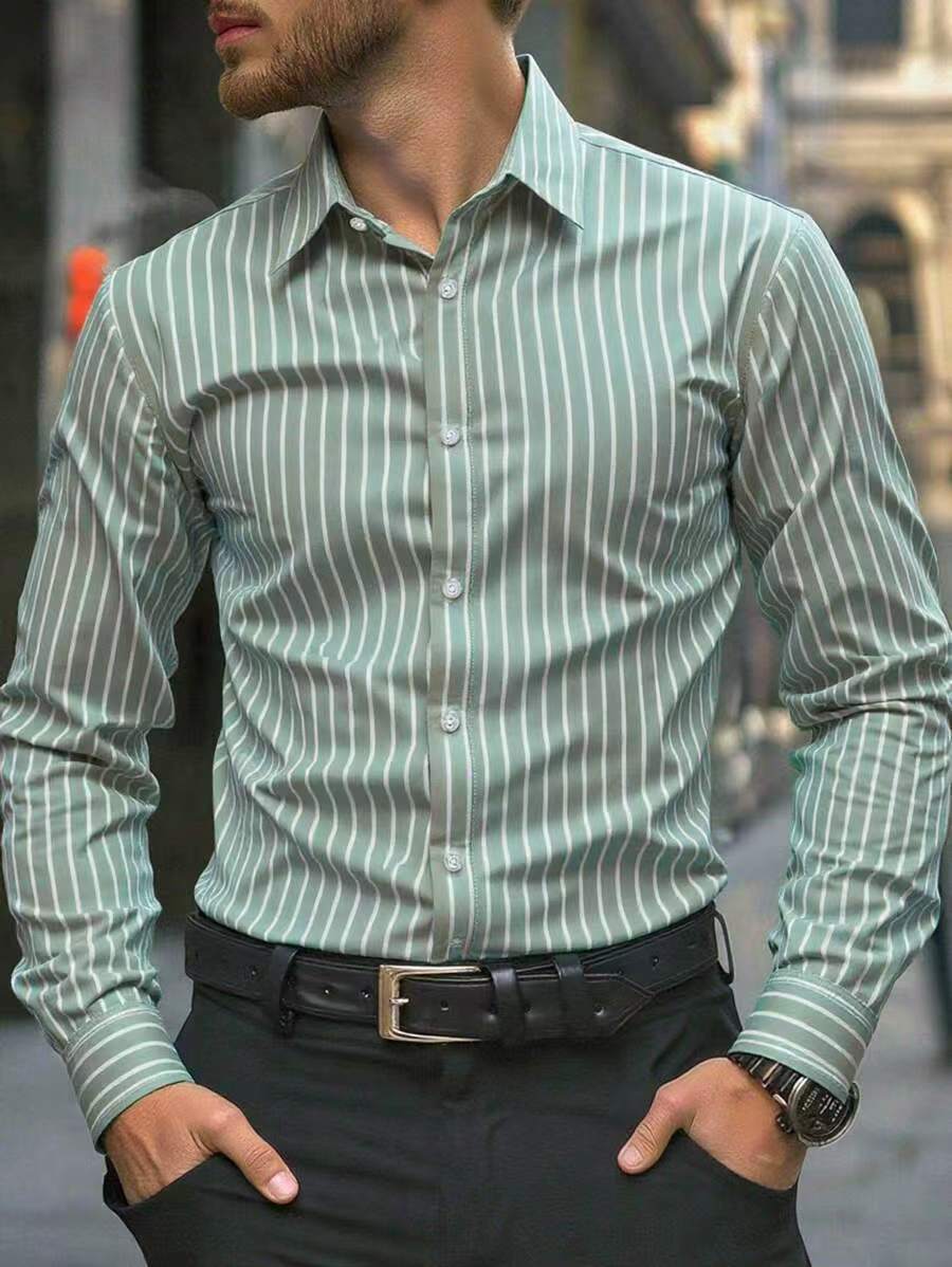Herren Slim-Fit Hemd mit vertikalem Streifenmuster Echoarchiv