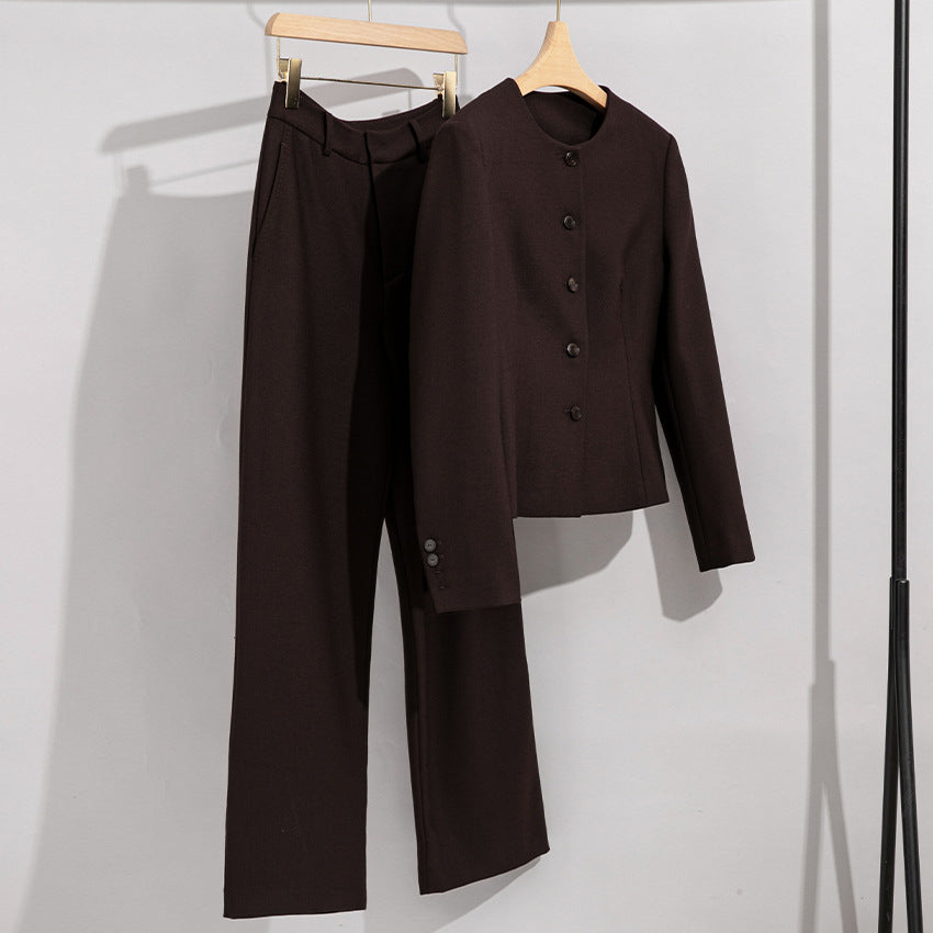 Damen Elegantes Hosenanzug-Set aus feinem Wollmix mit Rundhalsausschnitt Echoarchiv