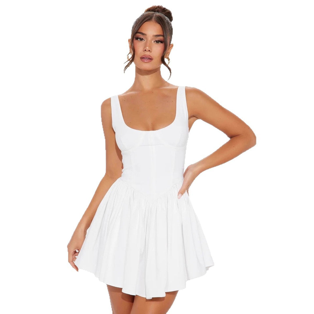 Damen Minikleid mit figurbetontem Oberteil und schwingendem Rock Echo Archiv