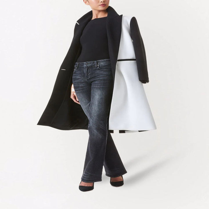 Damen Taillierter Midi‑Longcoat im Clean‑Tailoring mit kontrastiertem Innenfutter und Schalkragen Echoarchiv
