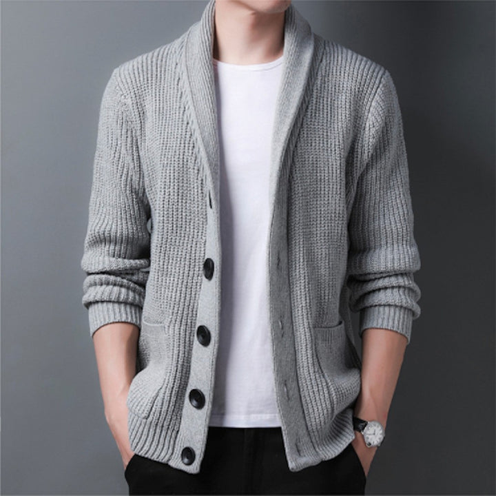 Herren Klassische Strickjacke mit eleganten Knopfdetails und praktischen Taschen Echoarchiv