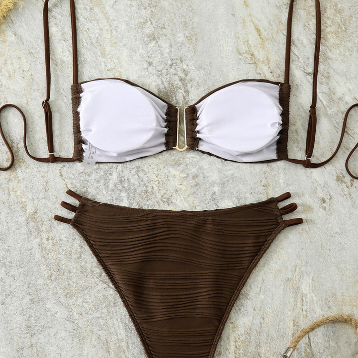Damen Balkon-Bikini mit raffiniertem Rüschendesign und eleganten Trägern Echo Archiv