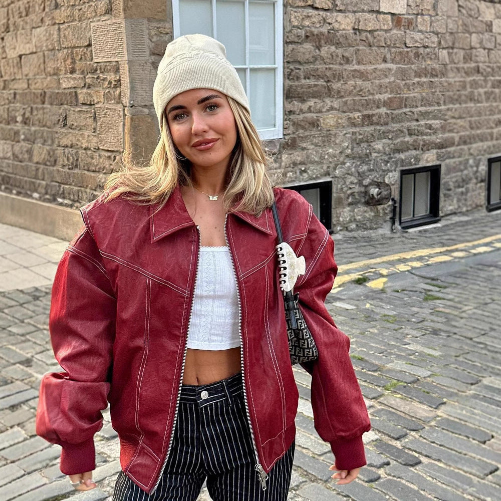 Damen modische Lederjacke mit strukturiertem Kragen und praktischen Taschen Echoarchiv