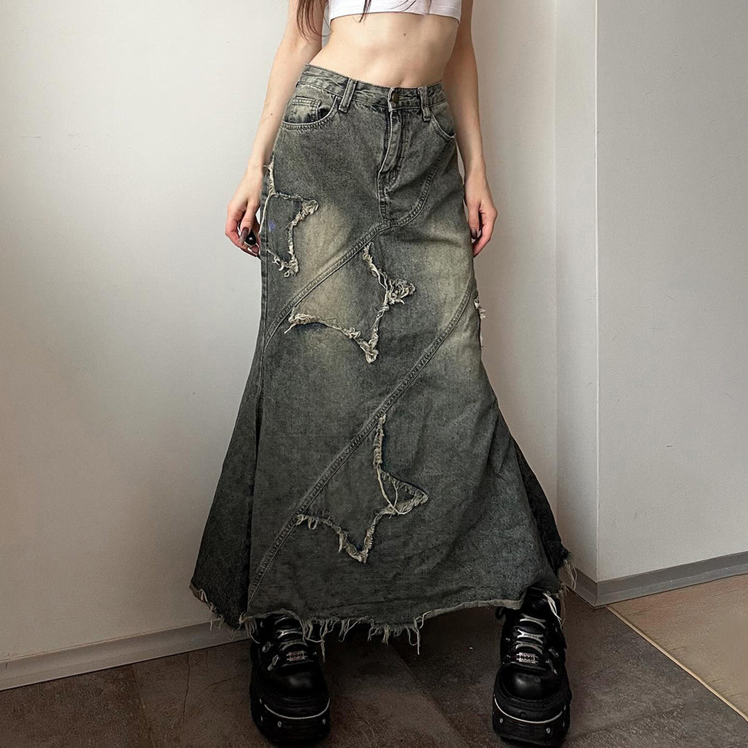 Damen nan vintage Denim-Maxirock mit ausgefransten Patches und diagonalen Ziernähten Echo Archiv